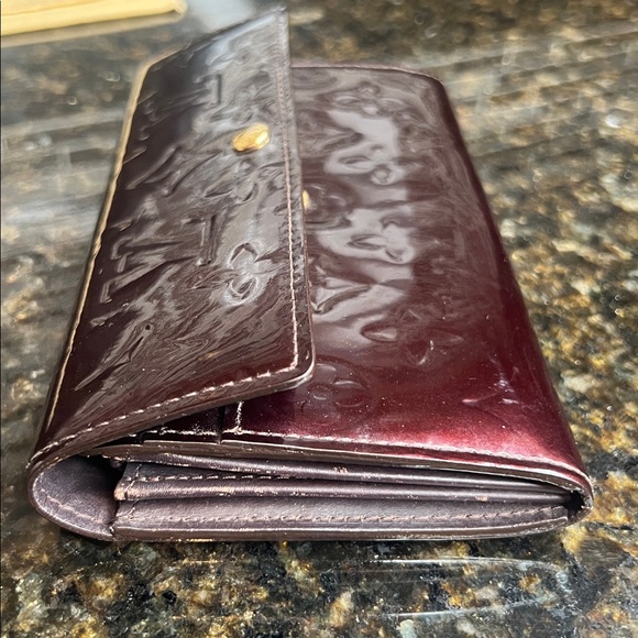 Louis Vuitton Louis Vuitton Vernis Wallet - Picture 6 of 17